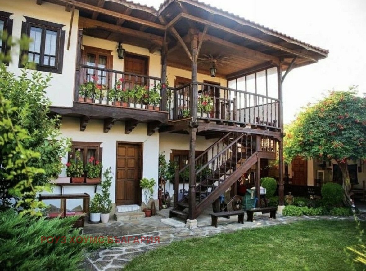 Продава КЪЩА, с. Хвойна, област Смолян