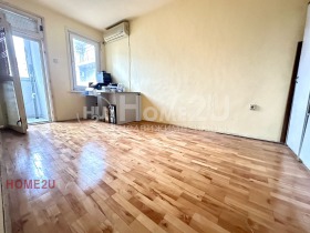 1 chambre Zimno kino Trakiya, Varna 1