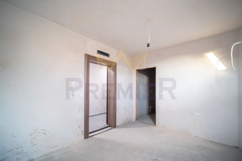 Продава 1-СТАЕН, гр. Варна, Лятно кино Тракия, снимка 2 - Апартаменти - 53082233