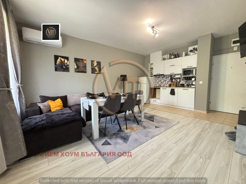 À venda  1 quarto Varna , k.k. Zlatni piasaci , 70 m² | 75483052