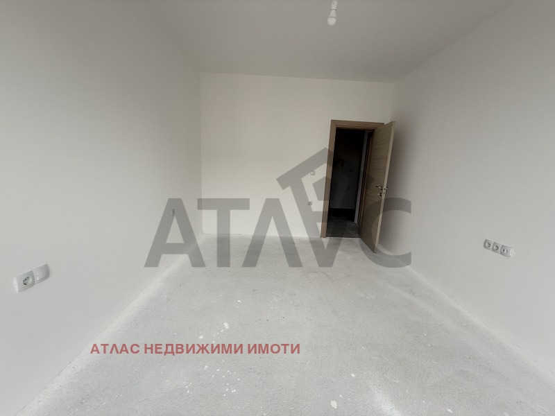 Продава 3-СТАЕН, гр. Пловдив, Остромила, снимка 3 - Апартаменти - 52329095