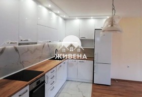 3-стаен град Варна, Операта 5