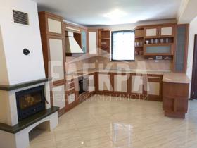 Продажба на имоти в с. Горен чифлик, област Варна - изображение 10 