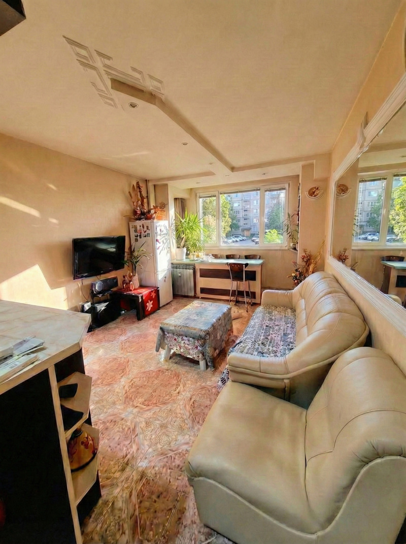 Продава 3-СТАЕН, гр. София, Надежда 4