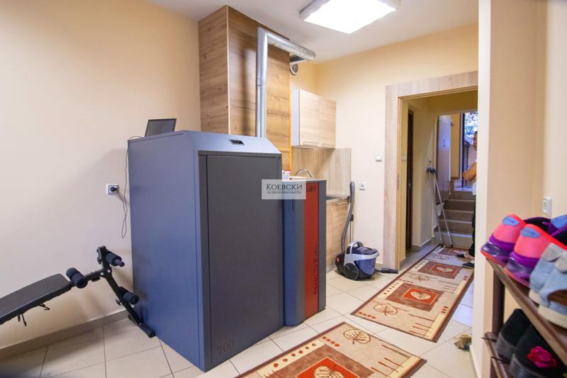 Продава КЪЩА, гр. Сливен, Клуцохор, снимка 3 - Къщи - 52489851