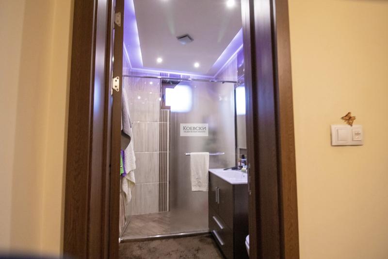 Продава КЪЩА, гр. Сливен, Клуцохор, снимка 6 - Къщи - 52489851