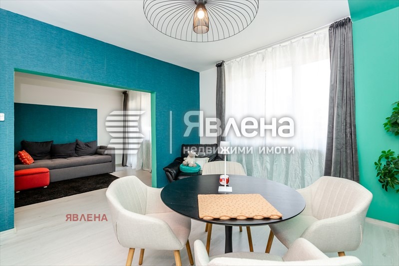 Продава КЪЩА, гр. Божурище, област София област, снимка 4 - Къщи - 47427318