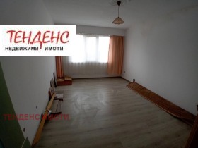 1 dormitorio Vazrozhdentsi, Kardzhali 1