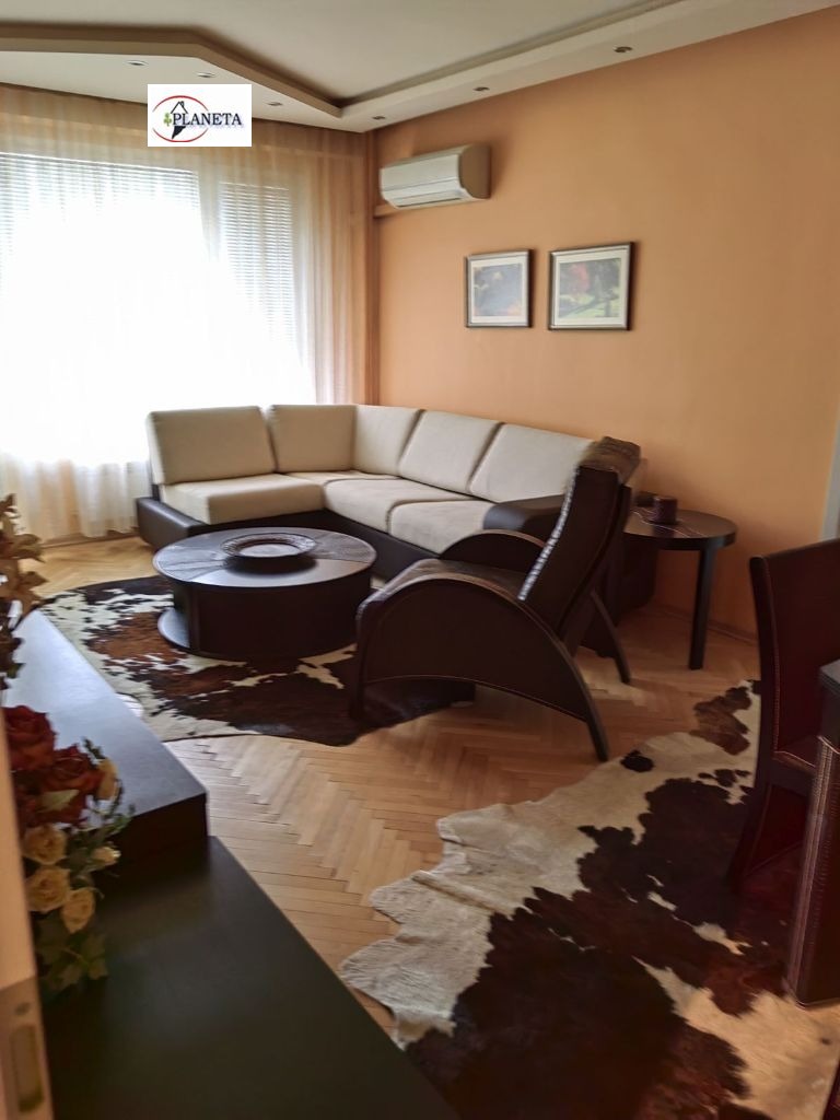 Продава 3-СТАЕН, гр. София, Сердика