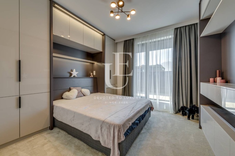 De vânzare  3 dormitoare Sofia , Crâstova vada , 331 mp | 41470501 - imagine [15]