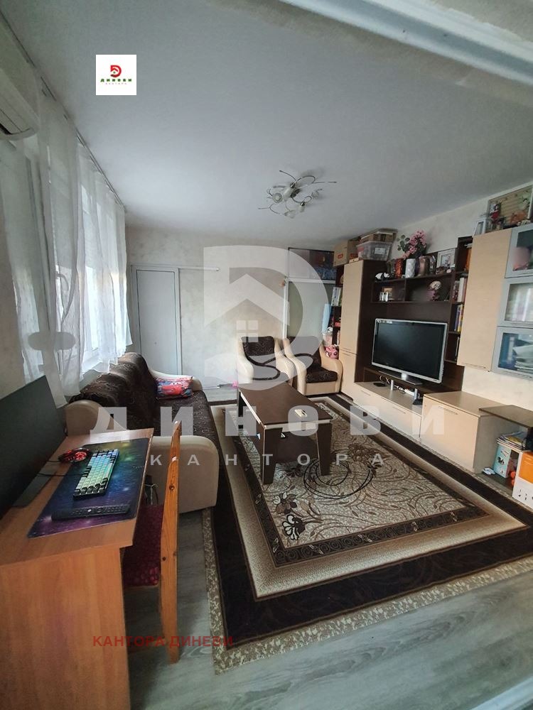 Продава ЕТАЖ ОТ КЪЩА, гр. Чирпан, област Стара Загора, снимка 6 - Етаж от къща - 52276191