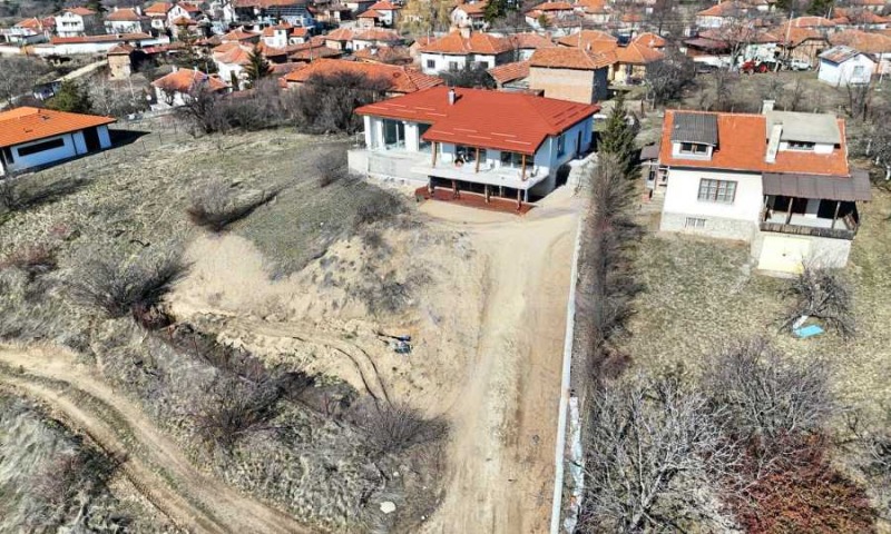 Продава КЪЩА, с. Гуцал, област София област, снимка 2 - Къщи - 53099498