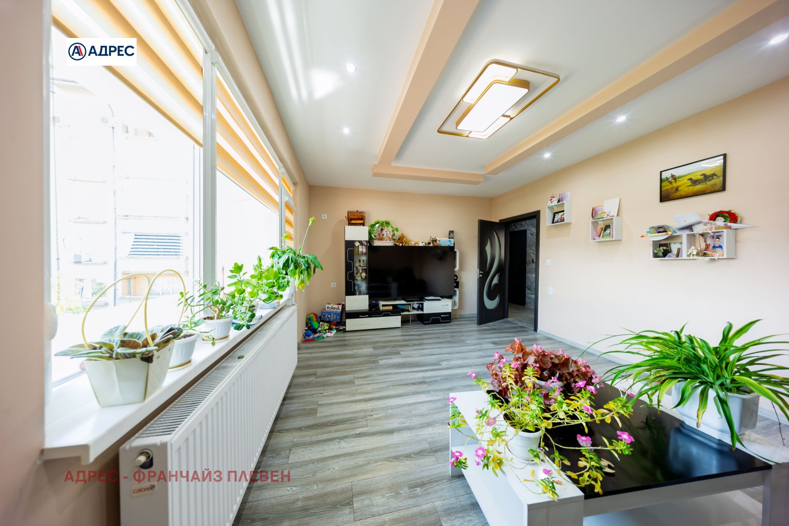 Продава МНОГОСТАЕН, гр. Плевен, 9-ти квартал, снимка 2 - Апартаменти - 55663339