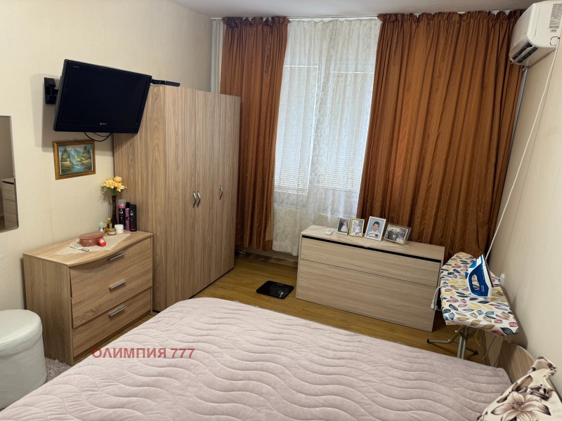 Продава  2-стаен град Плевен , Широк център , 50 кв.м | 13758389 - изображение [7]