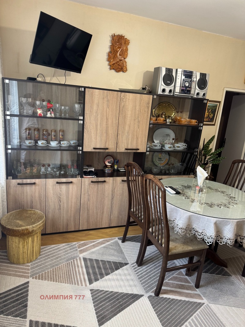 Продава  2-стаен град Плевен , Широк център , 50 кв.м | 13758389 - изображение [5]