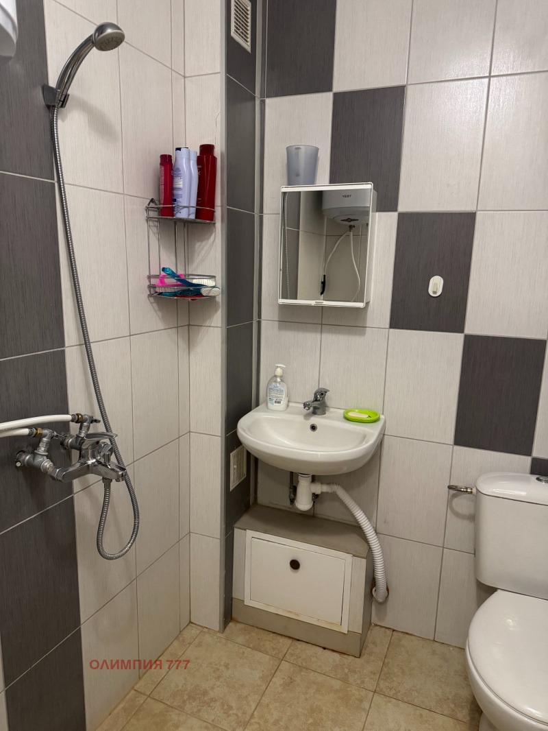 Продава  2-стаен град Плевен , Широк център , 50 кв.м | 13758389 - изображение [9]