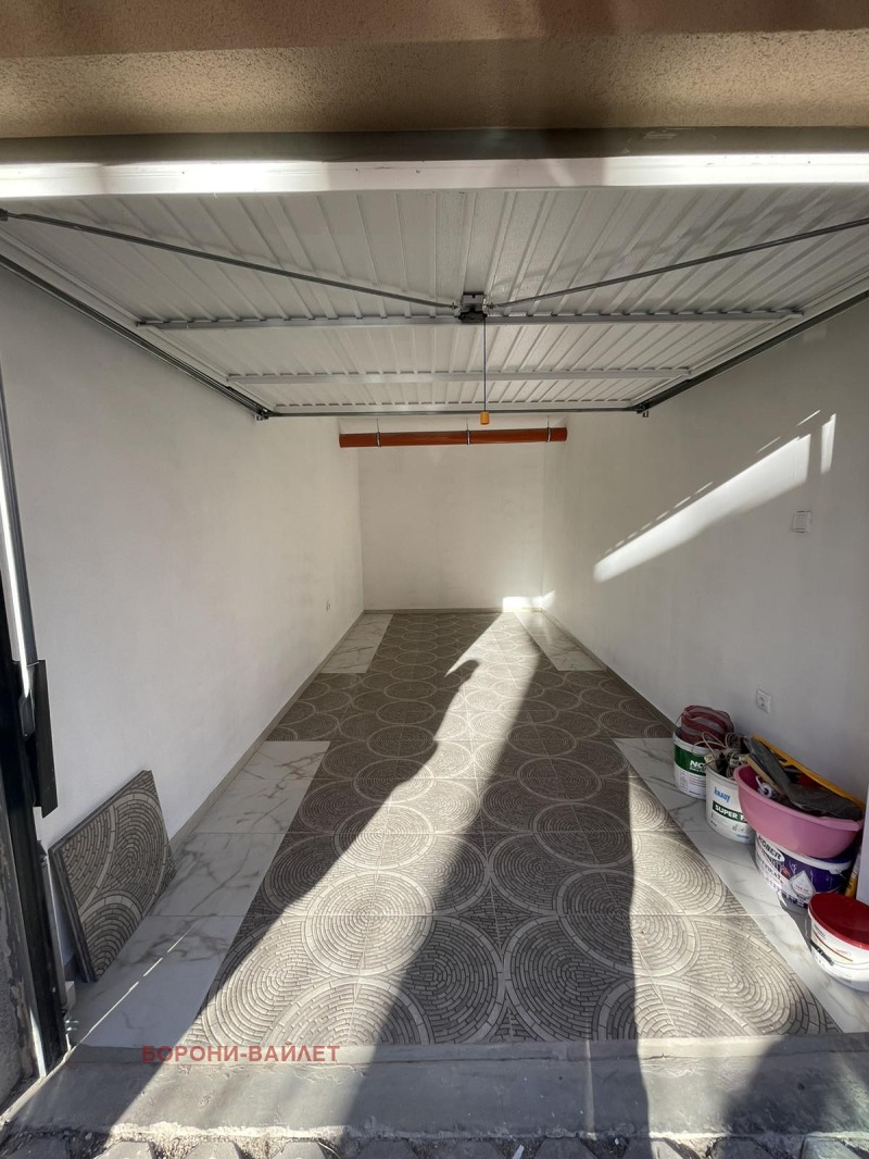 Продава  2-стаен град Пловдив , Остромила , 65 кв.м | 55672255 - изображение [17]