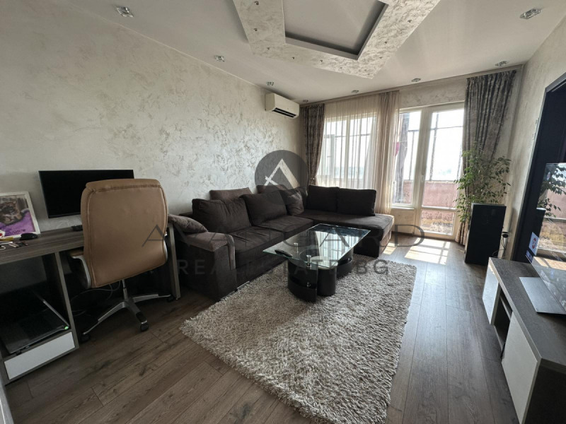 À venda  2 quartos Plovdiv , Trakiia , 69 m² | 74115310