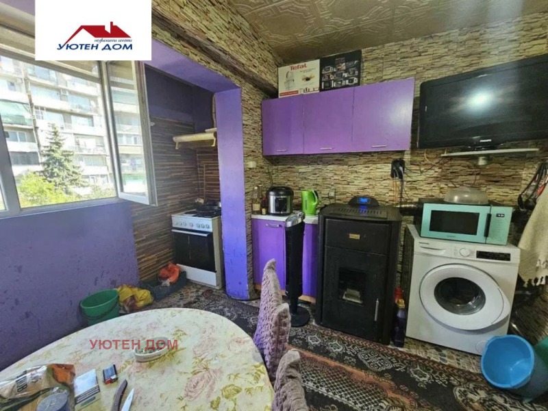 Продава 3-СТАЕН, град Шумен, Тракия • 185000 лв. • 23914880 — Holmes.bg