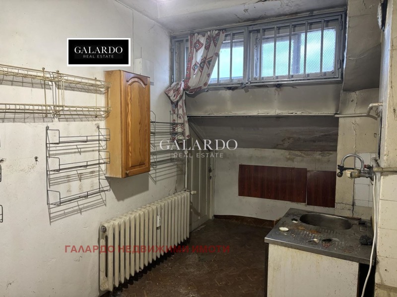 Продава 3-СТАЕН, гр. София, Център, снимка 6 - Апартаменти - 52839587