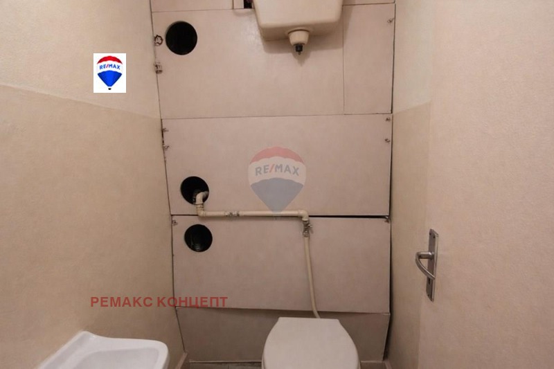 Продава МНОГОСТАЕН, гр. Шумен, Боян Българанов 2, снимка 8 - Апартаменти - 53282405