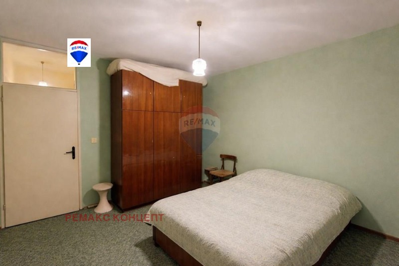 Продава МНОГОСТАЕН, гр. Шумен, Боян Българанов 2, снимка 6 - Апартаменти - 53282405