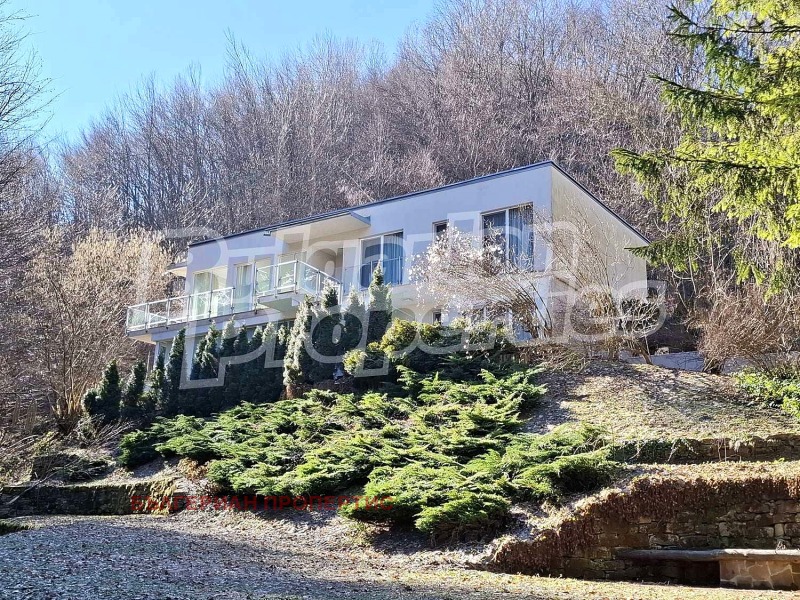 Na prodej  Dům oblast Loveč , Šipkovo , 236 m2 | 74983039