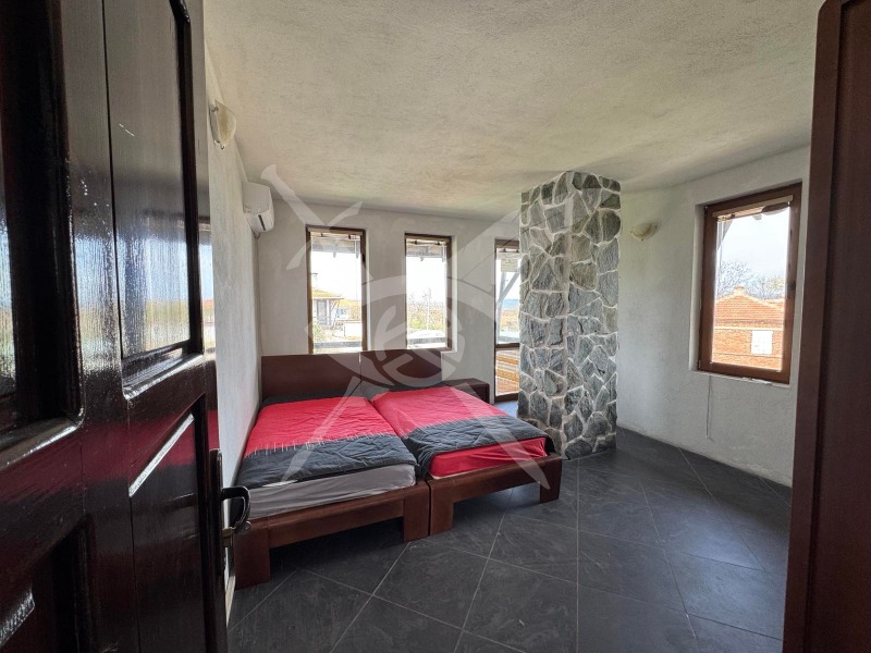 Продава КЪЩА, с. Бата, област Бургас, снимка 8 - Къщи - 53011045