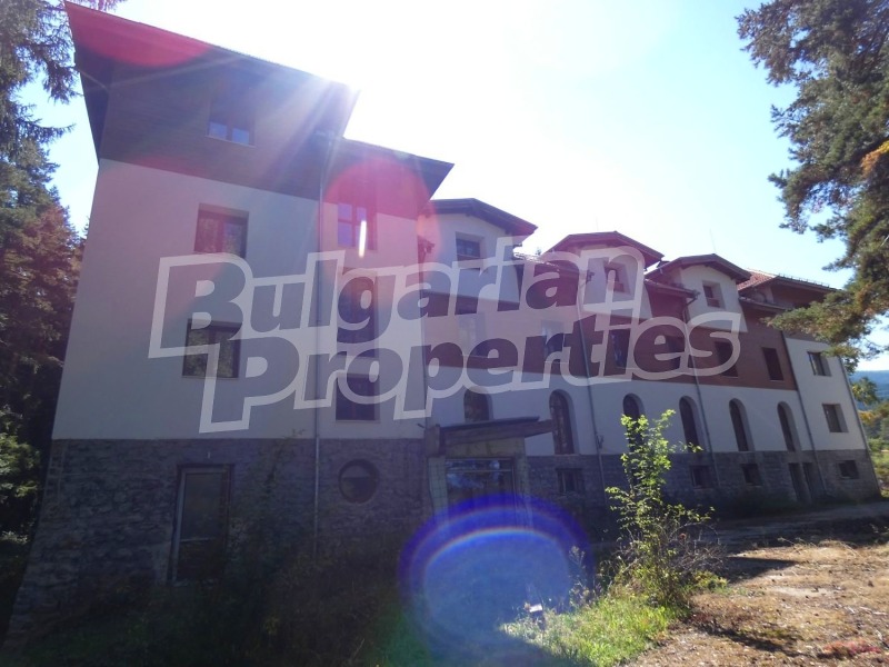 Продава ХОТЕЛ, с. Говедарци, област София област, снимка 9 - Хотели - 52716300