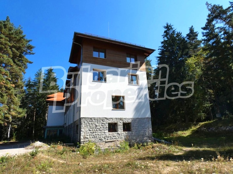 Продава ХОТЕЛ, с. Говедарци, област София област, снимка 3 - Хотели - 52716300