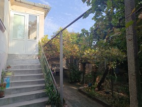 Продажба на имоти в с. Хрищени, област Стара Загора - изображение 5 