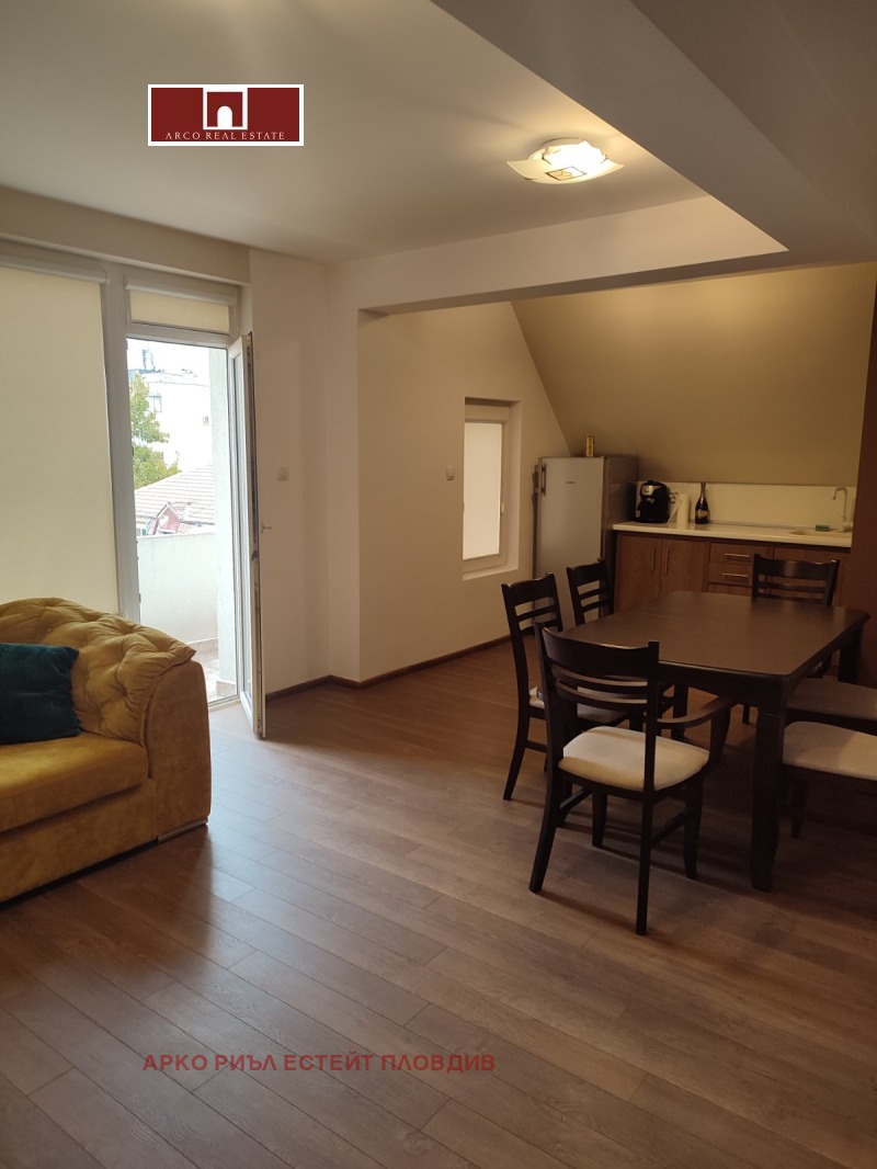 Продава 3-СТАЕН, гр. Пазарджик, Център