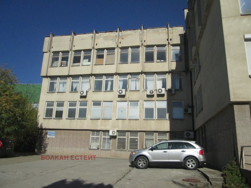 Продава  Офис град Велико Търново , Промишлена зона - Запад , 300 кв.м | 51827198 - изображение [2]