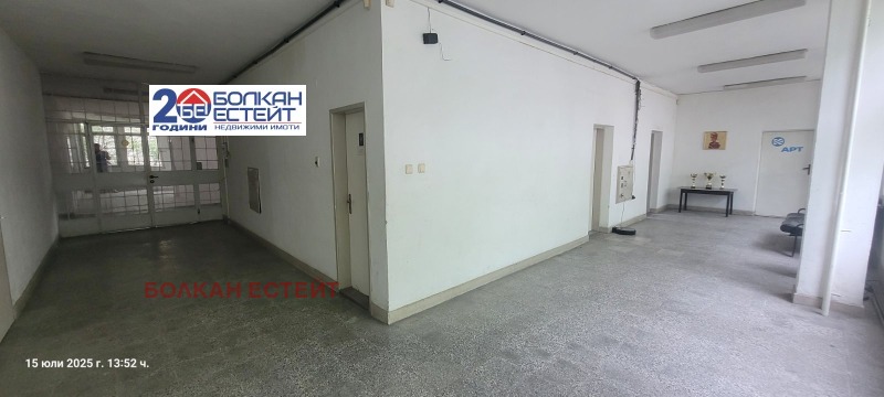 In vendita  Ufficio Veliko Tarnovo , Promishlena zona - Zapad , 300 mq | 51827198 - Immagine [13]