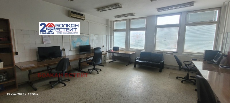 In vendita  Ufficio Veliko Tarnovo , Promishlena zona - Zapad , 300 mq | 51827198 - Immagine [6]
