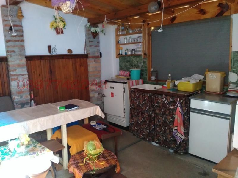 Продава ВИЛА, гр. Трявна, област Габрово, снимка 13 - Вили - 52771266