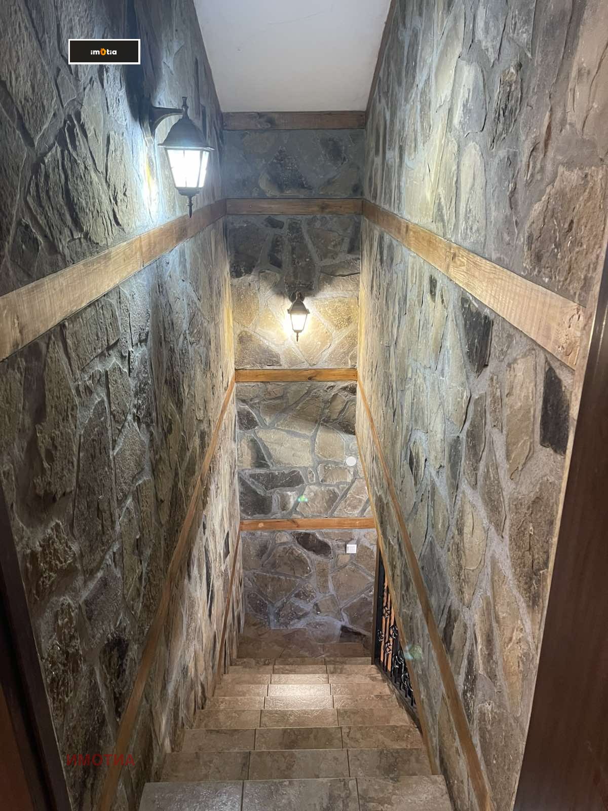 Продава КЪЩА, гр. Априлци, област Ловеч, снимка 10 - Къщи - 53121937