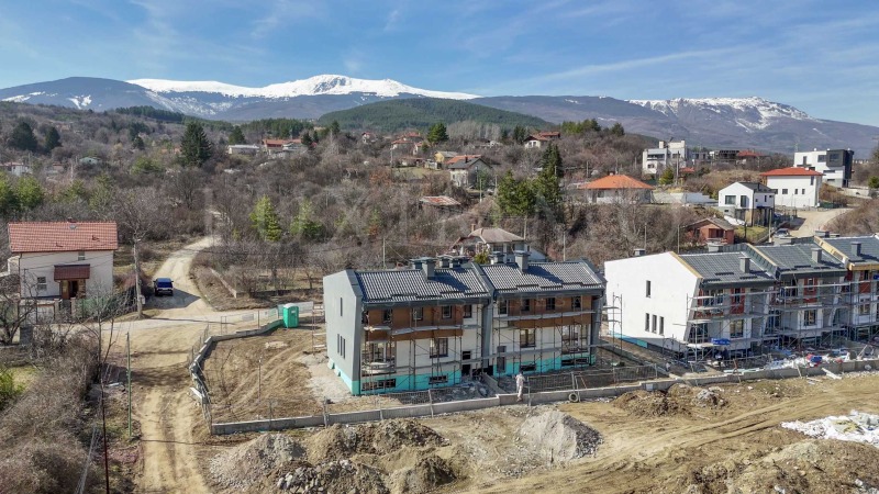 Продава КЪЩА в град София, с. Панчарево - 252 кв.м / 566 480 € » 1 107 938.58 лв., ЛУКСИММО
