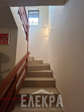 σπίτι Αβρεν, περιοχή Βάρνα 11