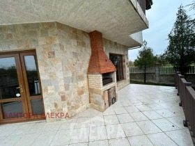 σπίτι Αβρεν, περιοχή Βάρνα 14