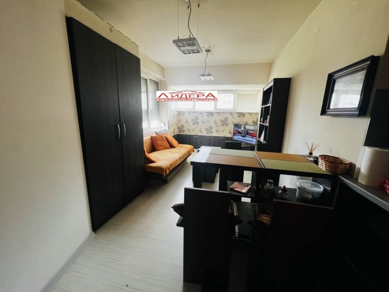 Satılık  Çatı katı Plovdiv , Karşiyaka , 40 metrekare | 22798045 - görüntü [3]