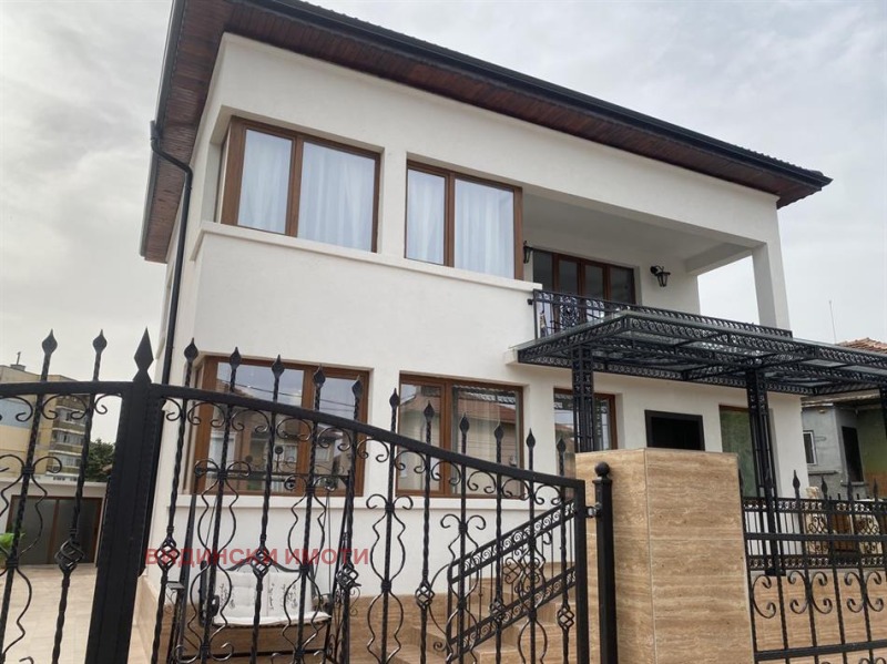 Продава КЪЩА в град Видин, Гео Милев - 166 кв.м / 420 000 € » 821 448.60 лв., ВИДИНСКИ ИМОТИ