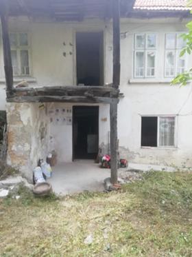 Продажба на имоти в с. Паволче, област Враца - изображение 2 