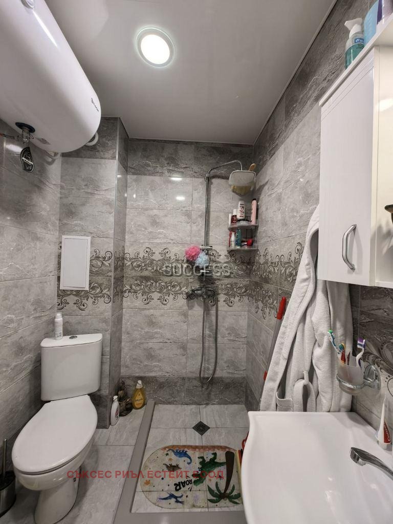 Продава 3-СТАЕН, гр. Варна, м-т Пчелина, снимка 13 - Апартаменти - 54077570