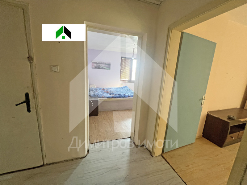 Продава  Етаж от къща област Шумен , гр. Нови пазар , 61 кв.м | 51851559 - изображение [3]