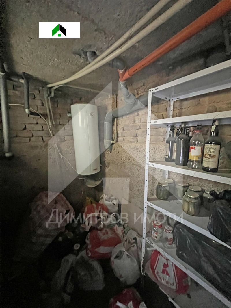 Продава  Етаж от къща област Шумен , гр. Нови пазар , 61 кв.м | 51851559 - изображение [16]