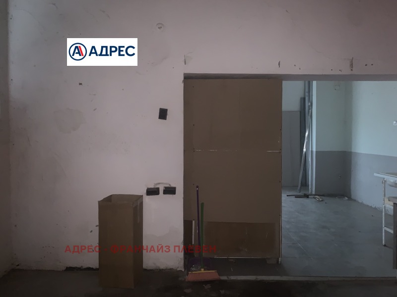 Продава СКЛАД, с. Горна Митрополия, област Плевен, снимка 8 - Складове - 53494970