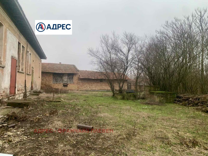 Продава СКЛАД, с. Горна Митрополия, област Плевен, снимка 5 - Складове - 53494970