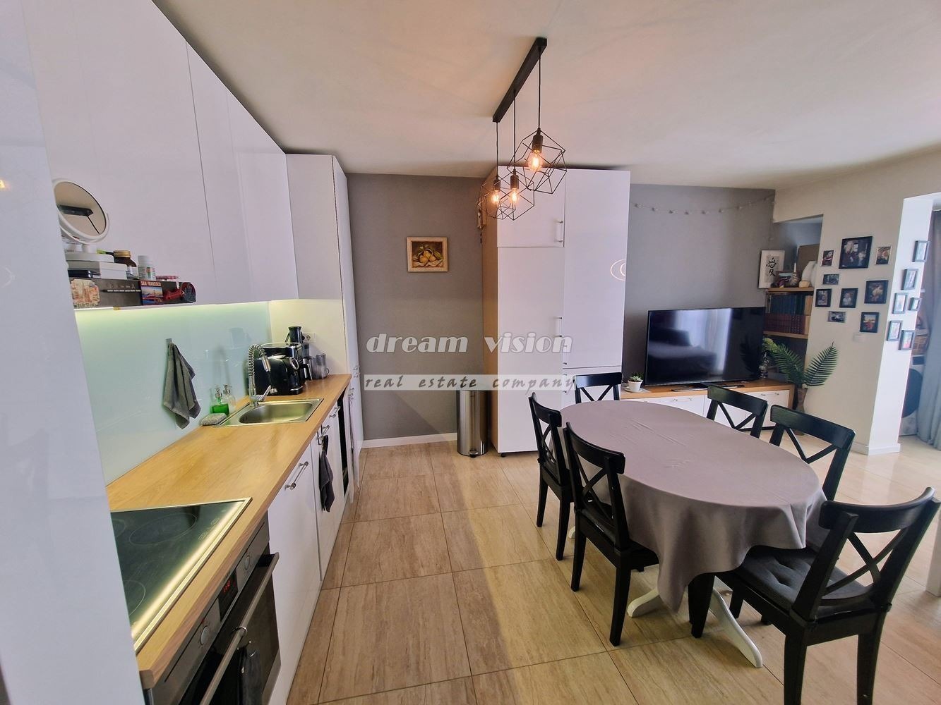 Продава 3-СТАЕН, гр. София, Яворов, снимка 3 - Апартаменти - 56066304