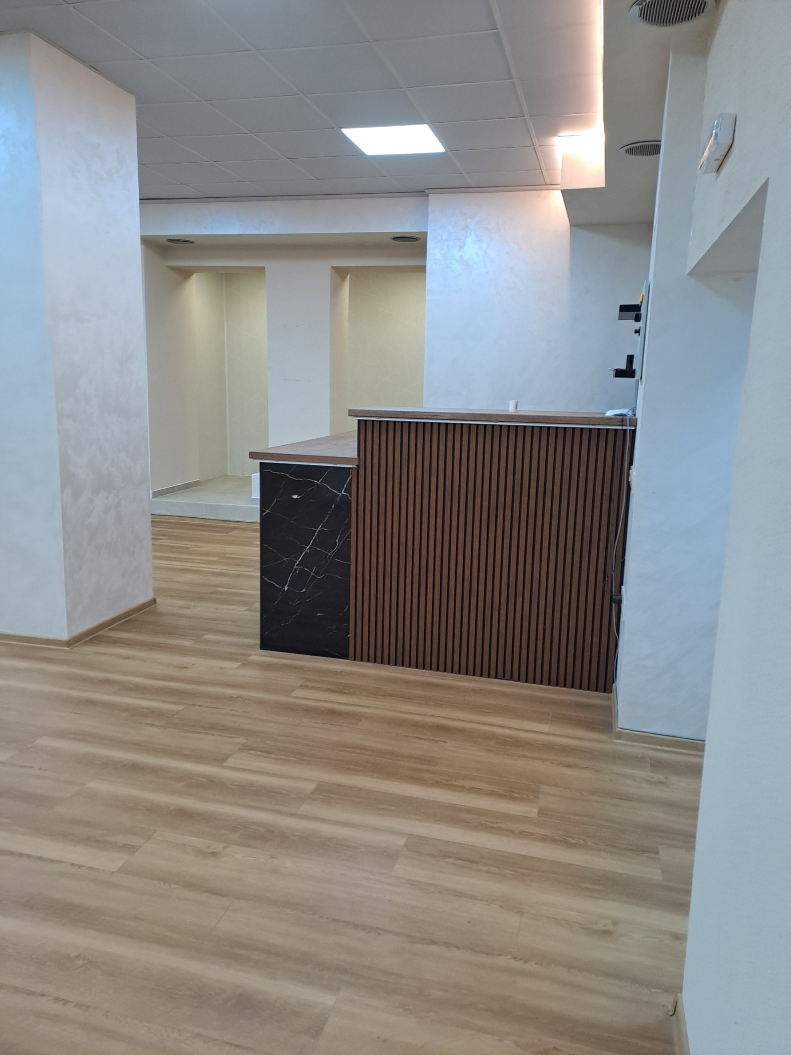 Продава БИЗНЕС ИМОТ, гр. Плевен, Идеален център, снимка 2 - Други - 51769572